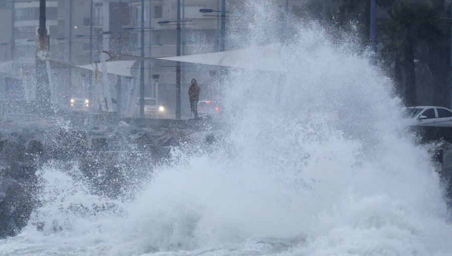 Anuncian evento de marejadas anormales en la región de Valparaíso para el fin de semana