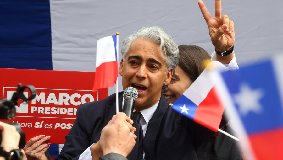 Marco Enríquez-Ominami asegura que quienes lideran las encuestas en la elección presidencial son "fantasmas del pasado"
