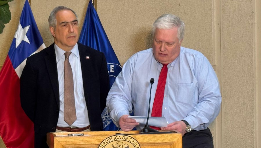 Senadores Chahuán y Kusanovic gestionan ayuda diplomática para piloto estadounidense varado en la Antártica