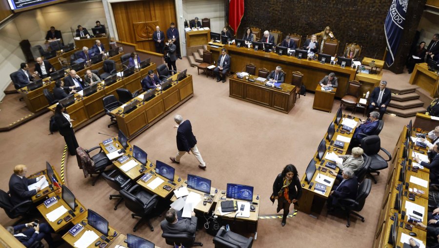 Editorial: La manoseada paridad de género en el relleno de las plantillas parlamentarias