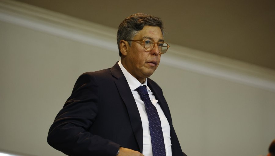 Diputado Barrios llama a "avanzar" desde la DC hasta el PC para "defender la Democracia"