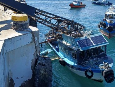 Una persona lesionada deja desplome de grúa sobre embarcación en muelle de Quintero