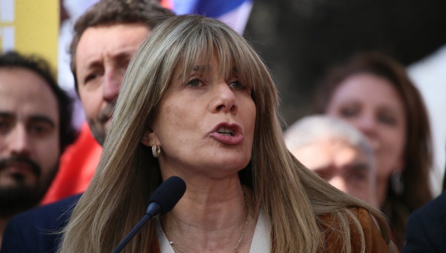 Rincón explica su apoyo a Matthei y asegura que "yo no podría estar ni con Jara ni con Kast"