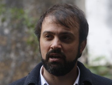 Jorge Sharp advierte una vez más que la alianza que llevó a la Presidencia a Gabriel Boric "no alcanza para ganar en noviembre"