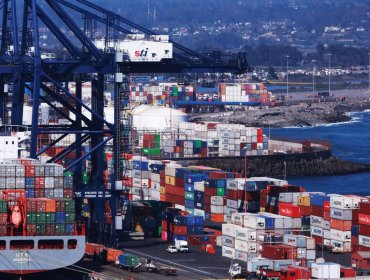Puertos de San Antonio y Quintero bajo la lupa de Contraloría: fiscalizarán procesos de control en operaciones de comercio exterior