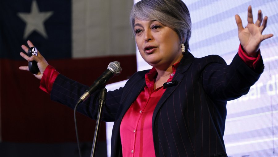 Jeannette Jara deja abierta la posibilidad de integrar a exministros de Boric en su equipo