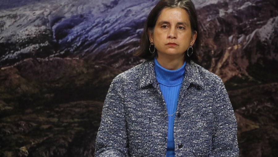 Ignacia Fernández asume como nueva Ministra de Agricultura tras la salida de Esteban Valenzuela