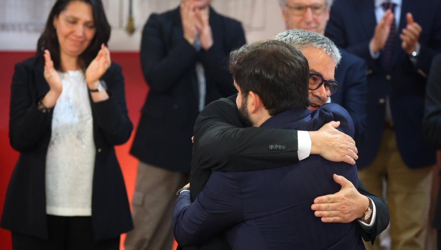 Presidente Boric agradeció la "generosidad y audacia" de Mario Marcel en su adiós al Ministerio de Hacienda