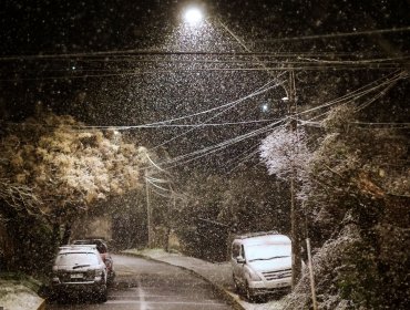 Viento, lluvia, nieve e interrupción de suministro eléctrico deja sistema frontal en la zona centro-sur