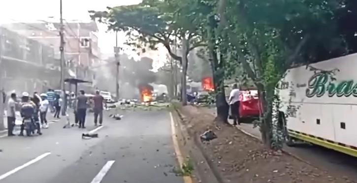 Nuevo atentado en Colombia en menos de 24 horas después del ataque a una base militar y a un helicóptero