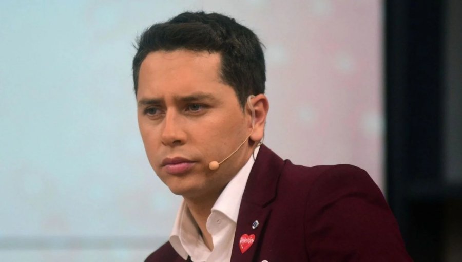Karol Lucero reaparece en sus redes sociales tras polémica de infidelidad: "Perdiéndome..."