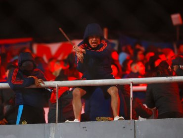 Fiscalía argentina dejó en libertad a los 104 hinchas de la Universidad de Chile detenidos tras graves incidentes en Avellaneda