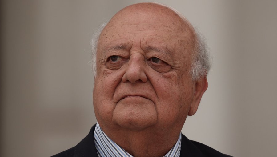 Embajador Viera-Gallo descarta que chilenos liberados tras incidentes en Argentina enfrenten procesos judiciales
