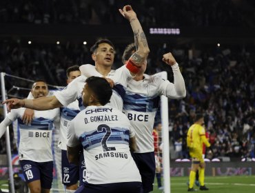 Universidad Católica se abrazó en el debut del Claro Arena con Zampedri como estandarte