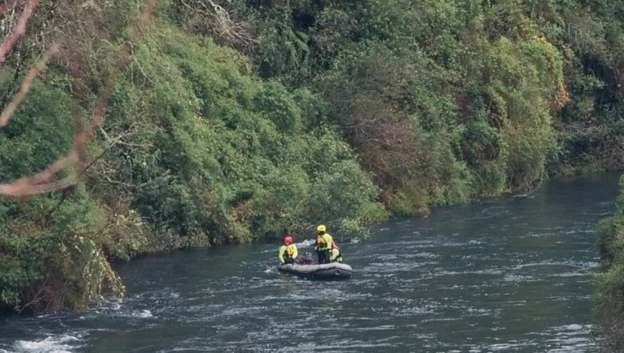 Hallan cuerpo de hombre desaparecido en río Pilmaiquén tras intento de rescate