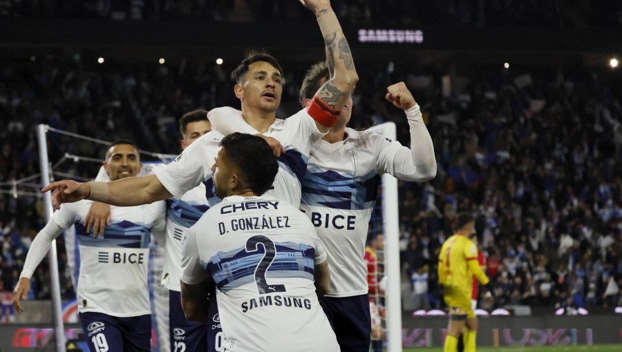 Universidad Católica se abrazó en el debut del Claro Arena con Zampedri como estandarte