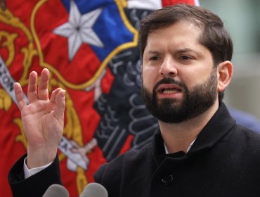 Presidente Boric condenó emboscada que dejó un trabajador muerto en Victoria y confirmó presentación de querella