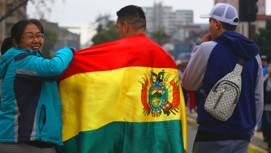 Ciudadanos bolivianos lideran obtención de visas laborales para trabajar en Chile