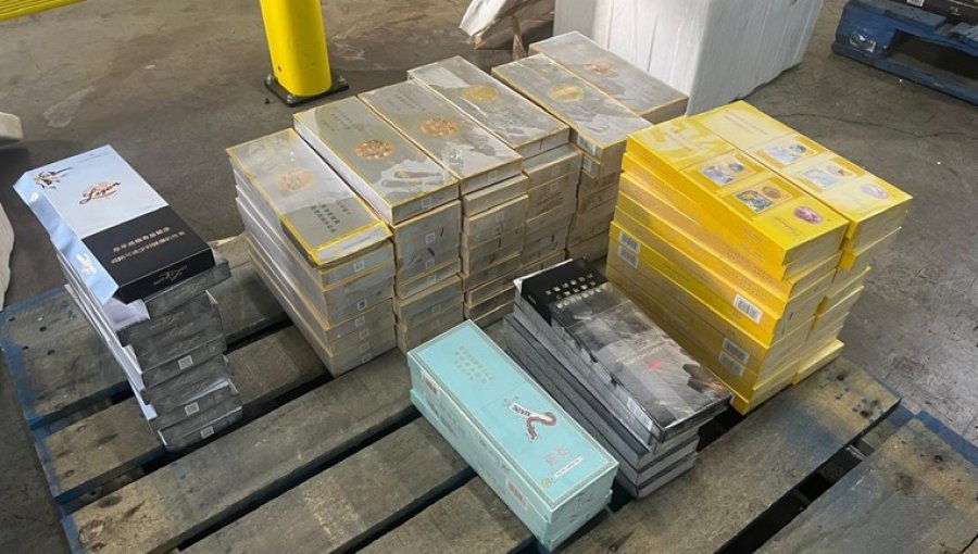Camión escáner detecta casi 100 mil cigarrillos chinos escondidos en contenedor refrigerado en el Puerto de San Antonio