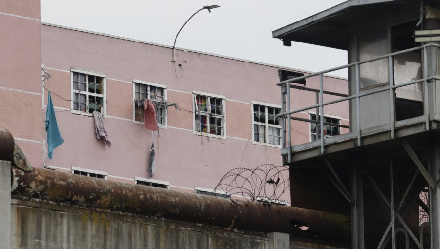 Formalizan a reos que se fugaron de la cárcel de Valparaíso: conductor que los trasladaba por el norte quedó en prisión preventiva