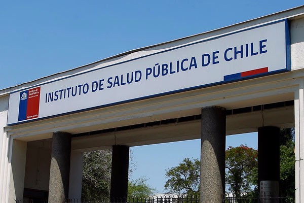 ISP advierte: Medicamento contra la calvicie presenta "riesgo de ideación suicida"