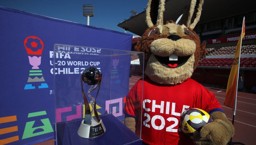 Trofeo del Mundial sub-20 recorrerá Chile desde La Tirana hasta Puerto Williams en septiembre