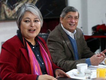 Jara se distancia de dichos de Carmona contra Marcel y destaca responsabilidad fiscal: "No comparto en absoluto"