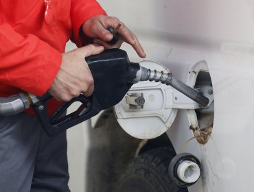 Casi todas las bencinas bajarán de precio a partir de este jueves: Solo la gasolina de 93 subirá 0,3$/lt