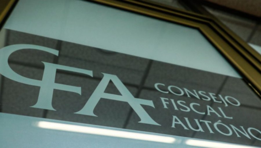 "Se requieren medidas adicionales": CFA insta al Gobierno a actuar ante la urgencia de reducir el gasto
