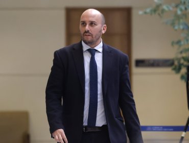 Diputado Longton dice ante una eventual segunda vuelta que "tenemos que sumarnos a la candidatura de derecha que pase"