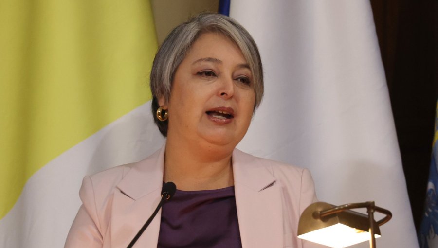 Jara explica las tensiones en su coalición: "A Kast no le pasa esto porque en su partido el que piensa distinto termina fuera"
