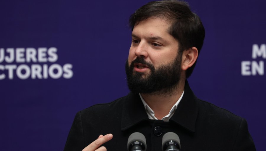 Presidente Boric agradece a matronas en vísperas de su día y recuerda nacimiento de su hija Violeta