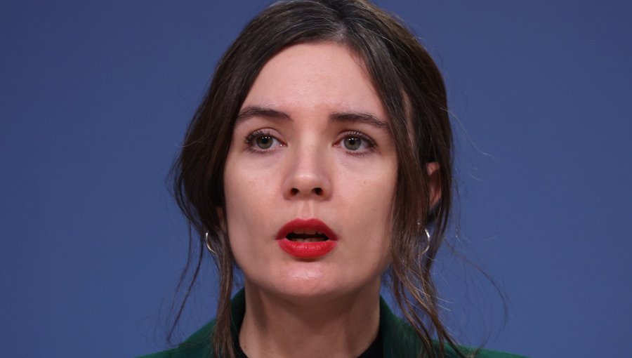 Vocera de Gobierno llama a la templanza y unidad oficialista tras críticas del PC a Mario Marcel: “Nunca perder de vista la tarea”