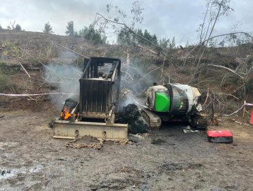 Gobierno se querella por Ley Antiterrorista tras atentado incendiario que afectó a cinco maquinarias en La Araucanía