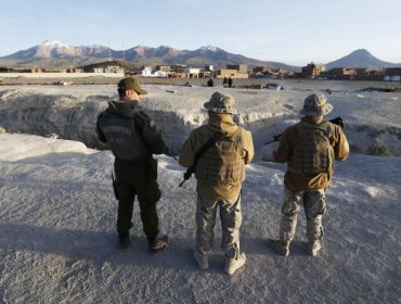 Fiscalía confirma la detención de presuntos policías bolivianos con drogas y un arsenal de guerra en Hito Cajón