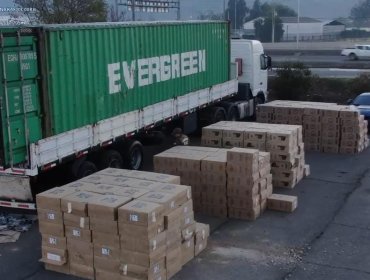 Detienen a banda que trasladaba cigarrillos de contrabando a la región Metropolitana: Usaban teléfonos satelitales para coordinarse