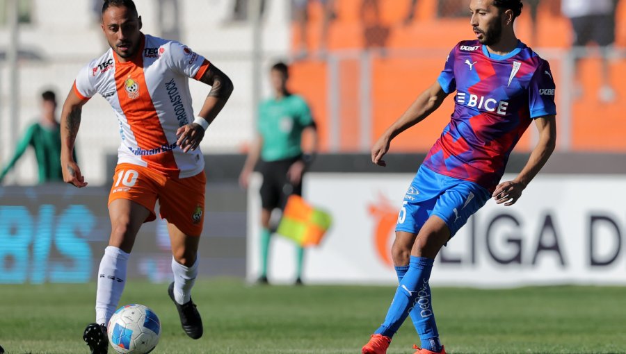 Cobresal amenaza con arruinarle el invicto a Católica en su nuevo estadio