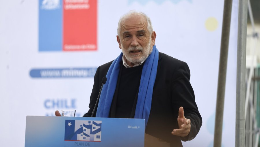 Ministro Montes pide planificación y financiamiento alternativo en materia de vivienda