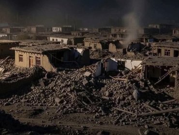 Sismo de magnitud 6 deja más de 800 muertos y 2.500 heridos en el este de Afganistán