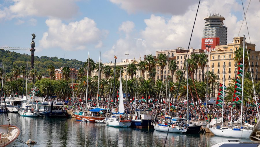 Sale desde Barcelona la Flotilla Global Sumud rumbo a Gaza con Greta Thunberg y más de 300 activistas