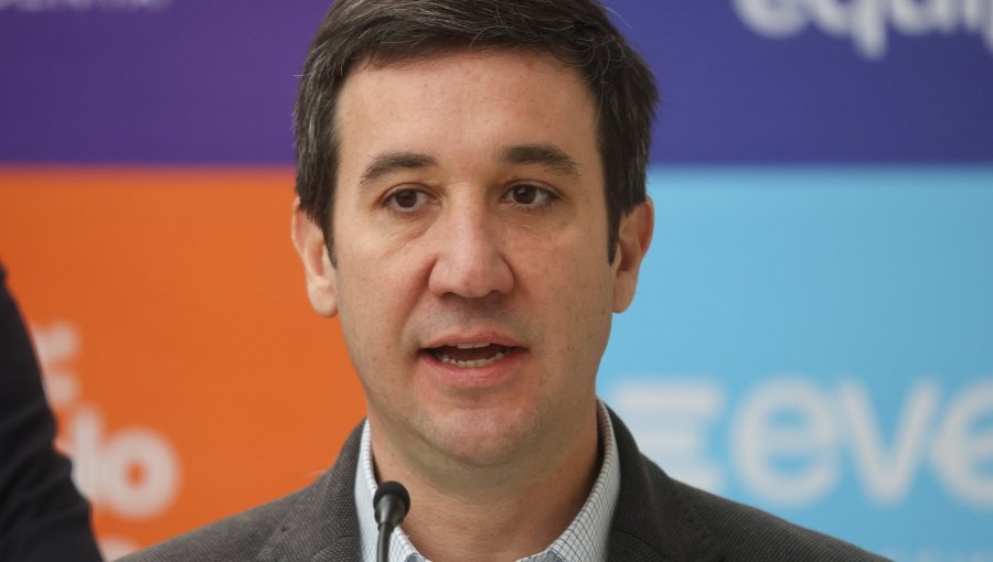 Ramírez adelanta que cuando Matthei sea presidenta, tienen preparado un "escenario de paz social"