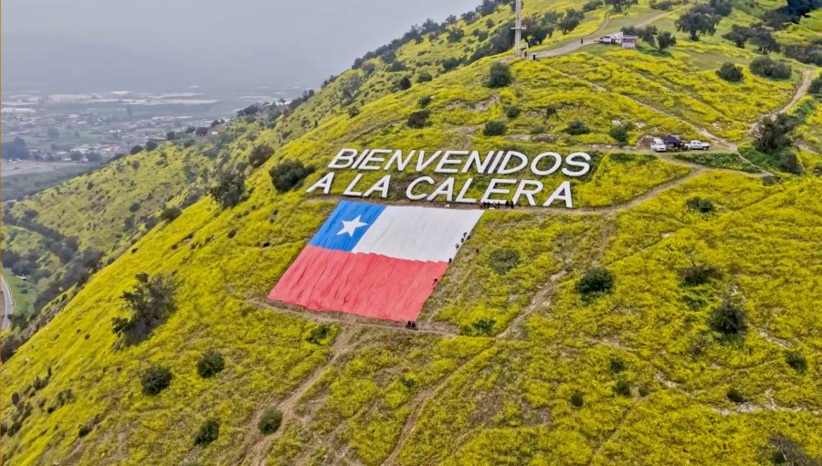 La Calera refuerza tradiciones instalando bandera chilena gigante en cerro La Melonita