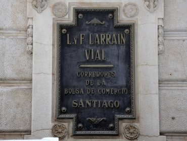 Bolsa de Santiago alcanza récord histórico: Supera por primera vez los 9.000 puntos