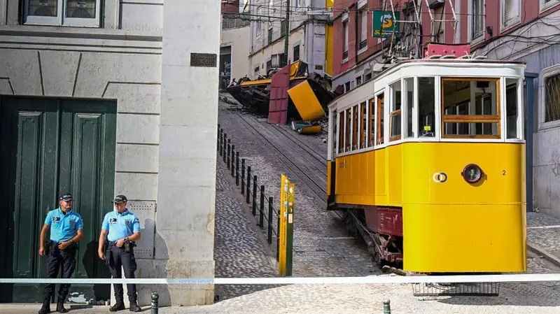 Qué se sabe del accidente del histórico funicular de Lisboa que dejó al menos 16 fallecidos