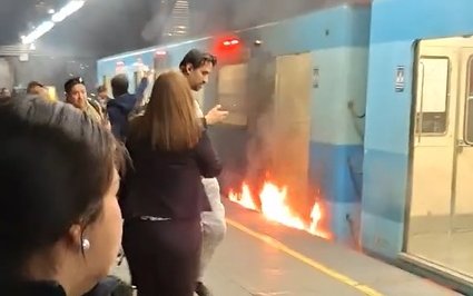 Incendio en vagón obligó a suspender servicio de ocho estaciones de la Línea 5 del Metro de Santiago
