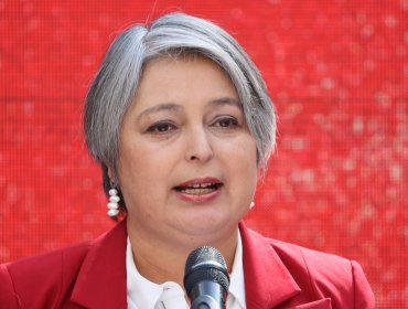 Jeannette Jara exige a Kast responder por supuesta red de bots vinculada a ataques en su contra