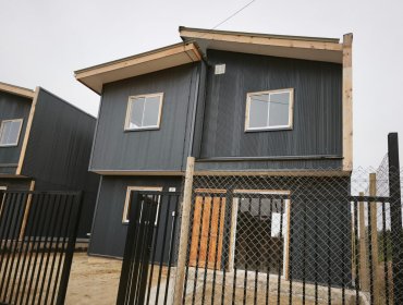 Proyecto habitacional «El Vergel»: 40 familias afectadas por el gran incendio del 2014 en Valparaíso recibieron las llaves de sus casas