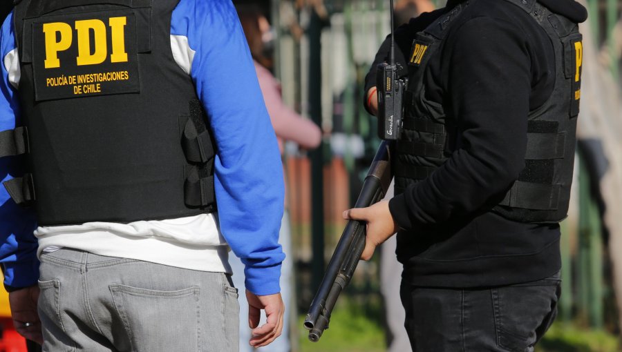 PDI allana casino clandestino en La Pintana vinculado a una banda de robo de contenedores