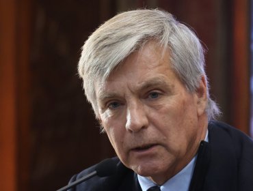 Harold Mayne-Nicholls destaca su candidatura independiente a La Moneda: "Creo que hoy día eso marca la diferencia"