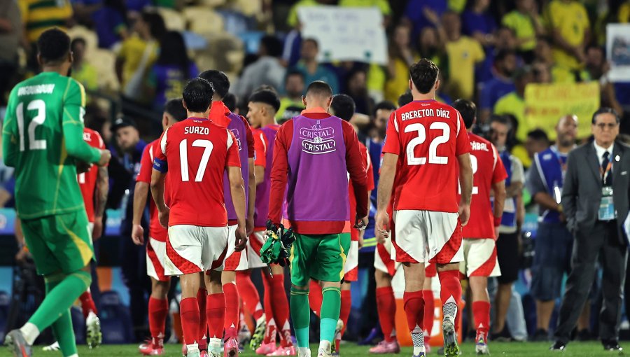 Delantero de Brasil, Raphinha: "Chile es siempre una selección muy complicada"